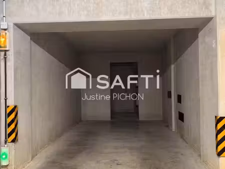 la crau - garage fermé de 18m²
