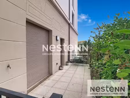 pontoise ? studio meuble de 30 38 m² avec terrasse et parking ? residence recente
