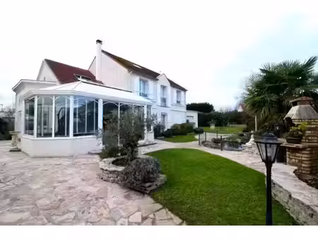 maison de luxe à vendre à ozoir-la-ferrière