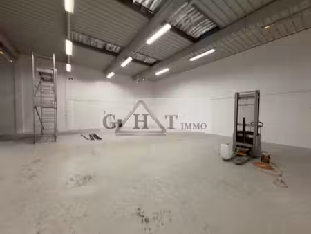 entrepot 300m2 a vendre moissy cramayel