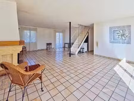 vente maison à nantes (44000) : à vendre / 131m² nantes