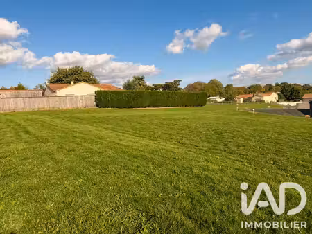 vente terrain à bâtir 692 m²