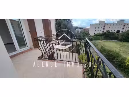 à louer haut de villa 4 pièces avec jardin à val fleuri  c