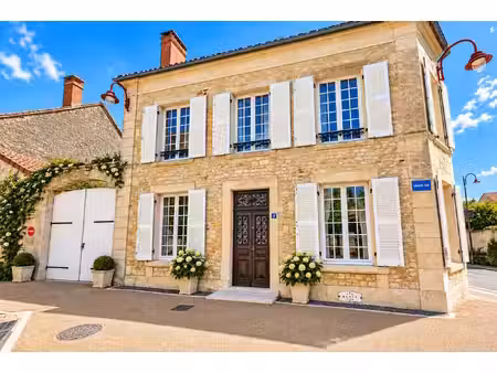 maison bourgeoise et maison d'amis de caractère