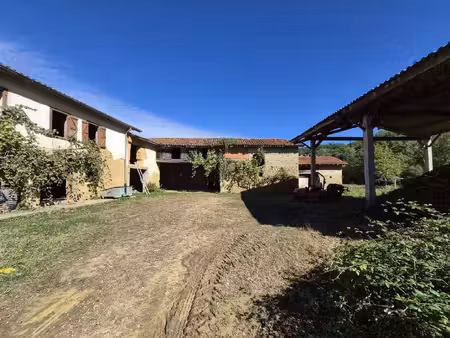 à vendre  à galez (hautes-pyrénées) : maison gasconne à rénover avec granges  hangars et..