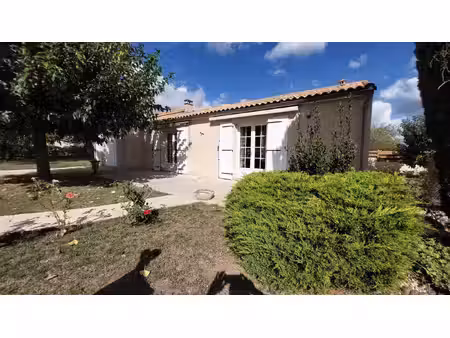 7 km de niort. pavillon individuel