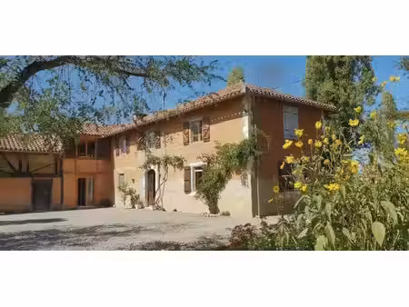 à vendre  proche de mirande (gers) : belle maison gasconne rénovée avec 4 chambres  terras