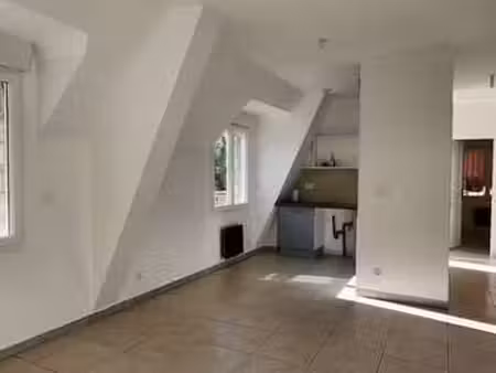 location appartement 4 pièces à poligny (77167) : à louer 4 pièces / 69m² poligny