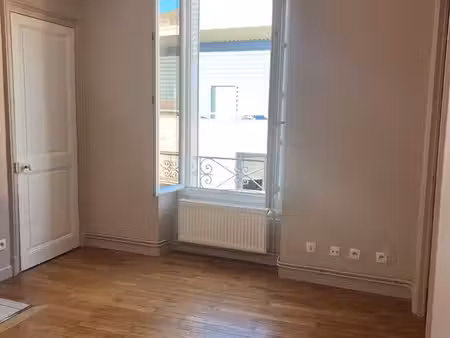 appartement f2+cuisine europole gare