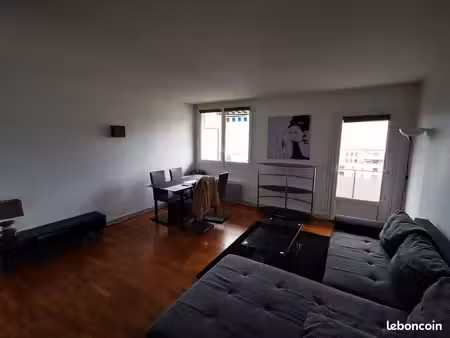 location lumineux t2 meublé 58 m2
