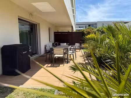 appartement t2 meublé et rénové avec jardin orienté plein sud