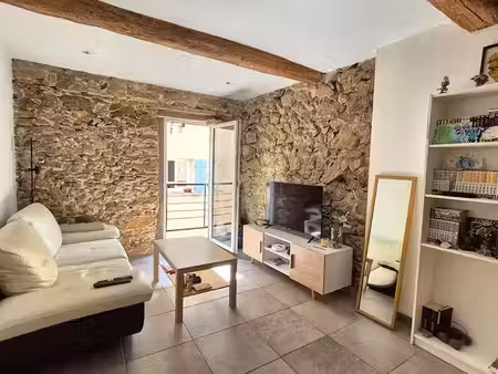 location appartement 3 pièces 45 m² à le beausset (83330)  760 €