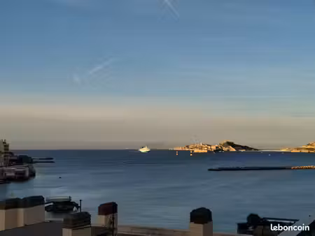 catalans t3 terrasse vue mer et notre dame  parking