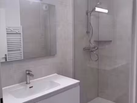 particulier loue t3 entièrement rénové