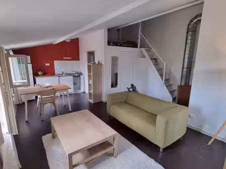 grand studio meublé