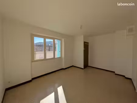 appartement 3 pièces 50 m²