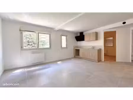 t3 rénové à neuf – 49 m² – parking inclus – argenteuil les coteaux