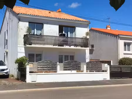 appartement à louer en vide au château d olonne