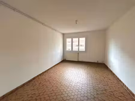 location appartement 3 pièces 52 m² à lyon 3ème (69003)  868 €