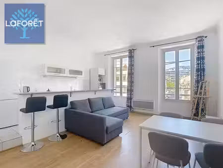 location meublée appartement 3 pièces 59 m² à cannes (06400)  957 €