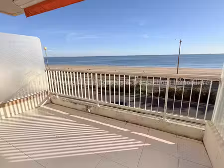 la baule face mer  à proximité des commerces