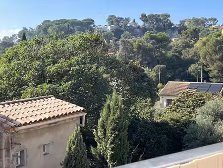 appartement avec terrasse et parking