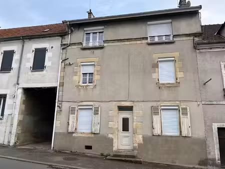 immeuble imphy 188 m²