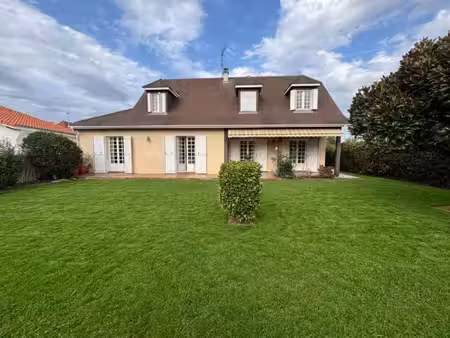 billère  la plaine du golf  villa familiale 163m² - 5 chambres et grand séjour 40m² bien e
