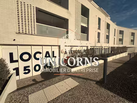 vente commerce 155m²