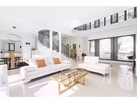 maison de luxe à vendre dans le quartier la varenne