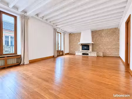 appartement 5 pièces 94 m²