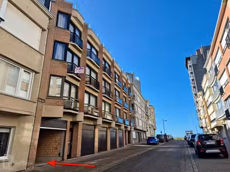 charlotte i parking 10 - parkeerplaats in een garagecompl...