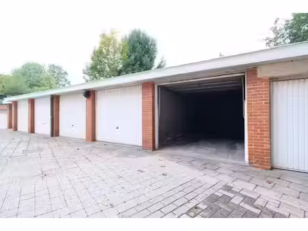 garage à louer dans un quartier à forte demande !