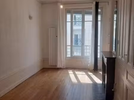bel appartement t2 à lyon 2è