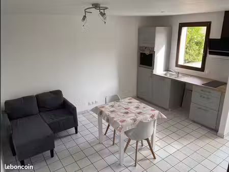 petite maison duplex de 32 m2 extérieur de 20 m2