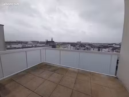 t4 - terasse avec vue sur la cathedrale - proche du centre ville