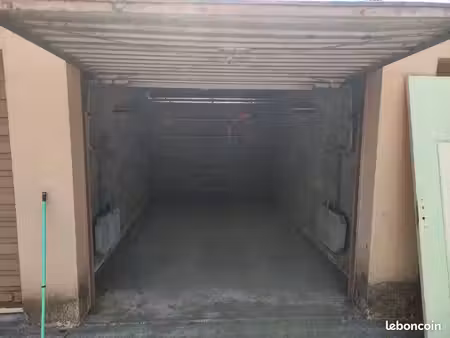 garage fermé à louer - gap sud