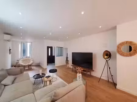 location maison 5 pièces 158 m² à grisolles (82170)  1 590 €