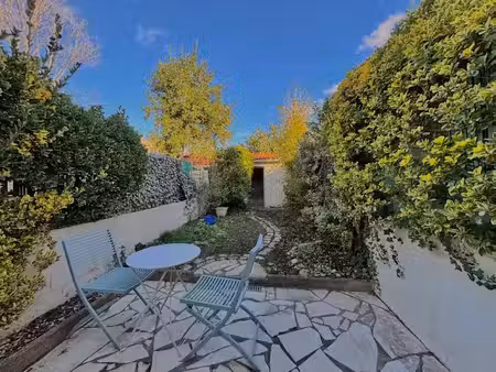 location meublée maison 3 pièces 68.23 m² à niort (79000)  700 €