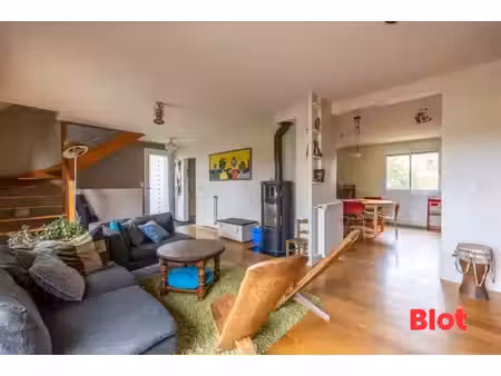 vente - en exclusivite chez blot - a chavagne - maison familiale - 4 chambres