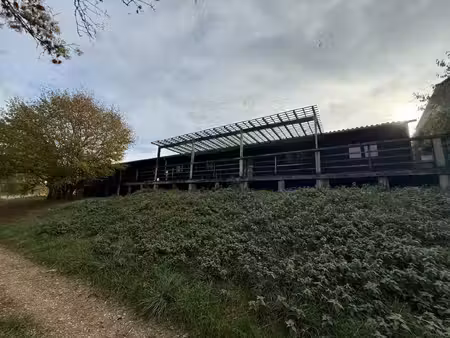 loft de 10 pieces situé dans l'auxois (21)