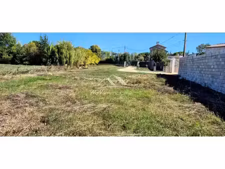 st hilaire de brethmas  terrain constructible de 1063m²