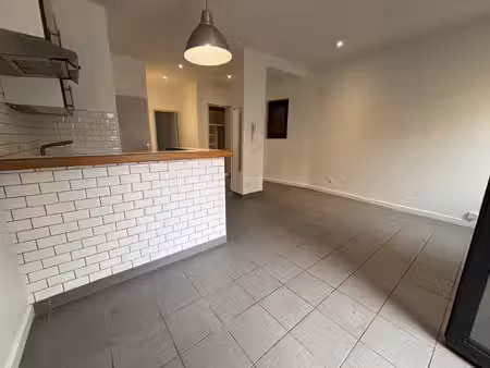 toulouse centre  jean-jaures  beau t2 de 41 m² avec terrasse  c