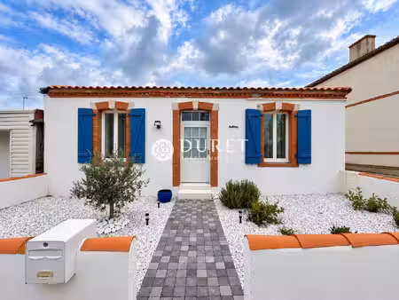 maison ancienne rénovée - bourg de la garnache