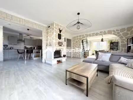maison 5 pièces 145 m² à sainte-marie-aux-chênes sur terrain de 1020 m² avec piscine