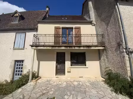 secteur gramat – charmante maison de village avec 3 chambres  jardin et terrain indépendan