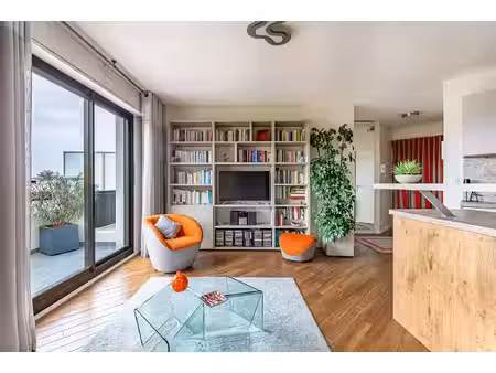 appartement contemporain avec terrasse et vue sur la tour eiffel à chatillon - 48.65 m2 - 