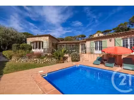 maison à vendre - 7 pièces - 221 m2 - ste maxime - 83 - provence-alpes-cote-d-azur