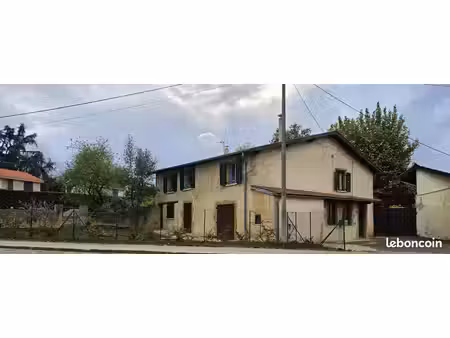 maison à vendre à francheville findez – corps de ferme du xixe siècle sur 1680 m² de terra