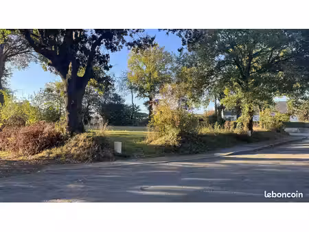 terrain 1140 m² locminé